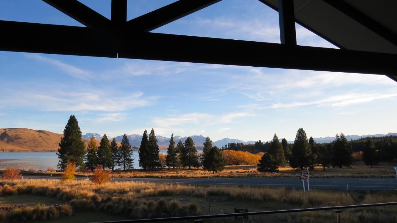 Lake Views At Antler Lodge Lake Tekapo Bagian luar foto