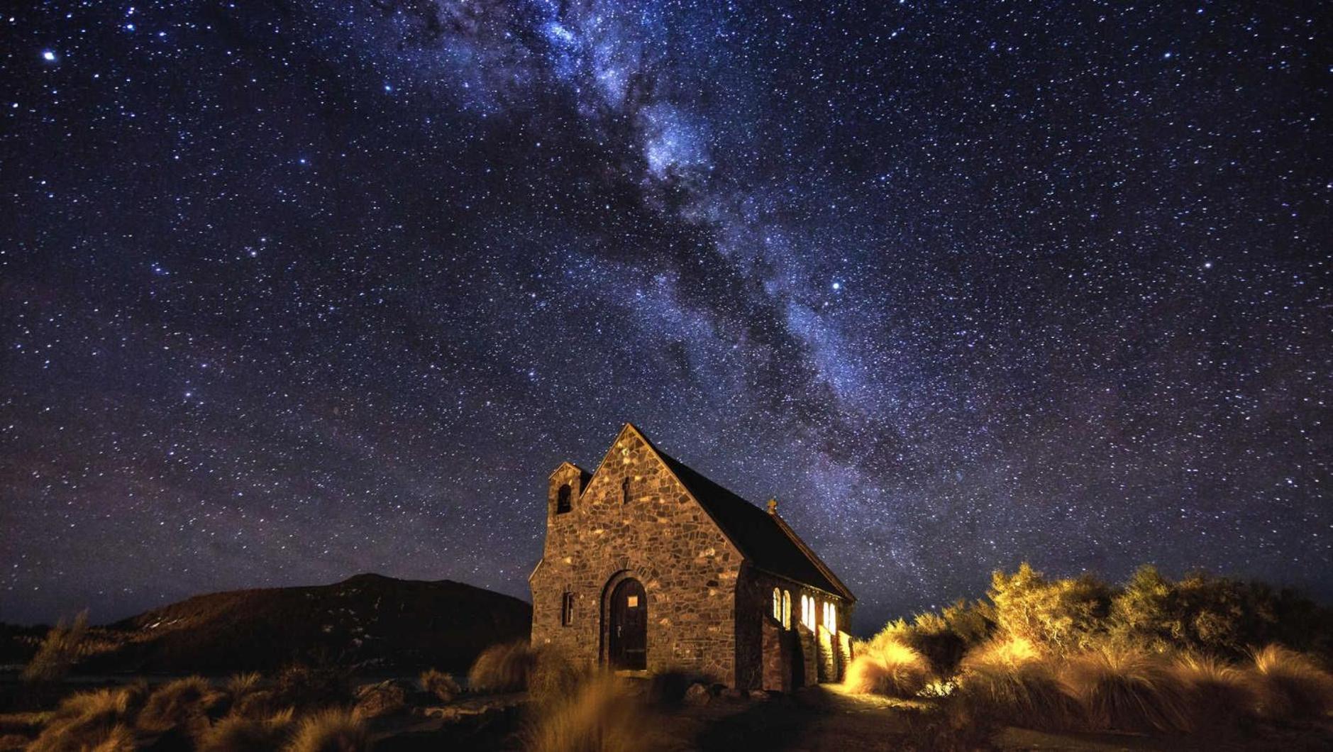 Lake Views At Antler Lodge Lake Tekapo Bagian luar foto